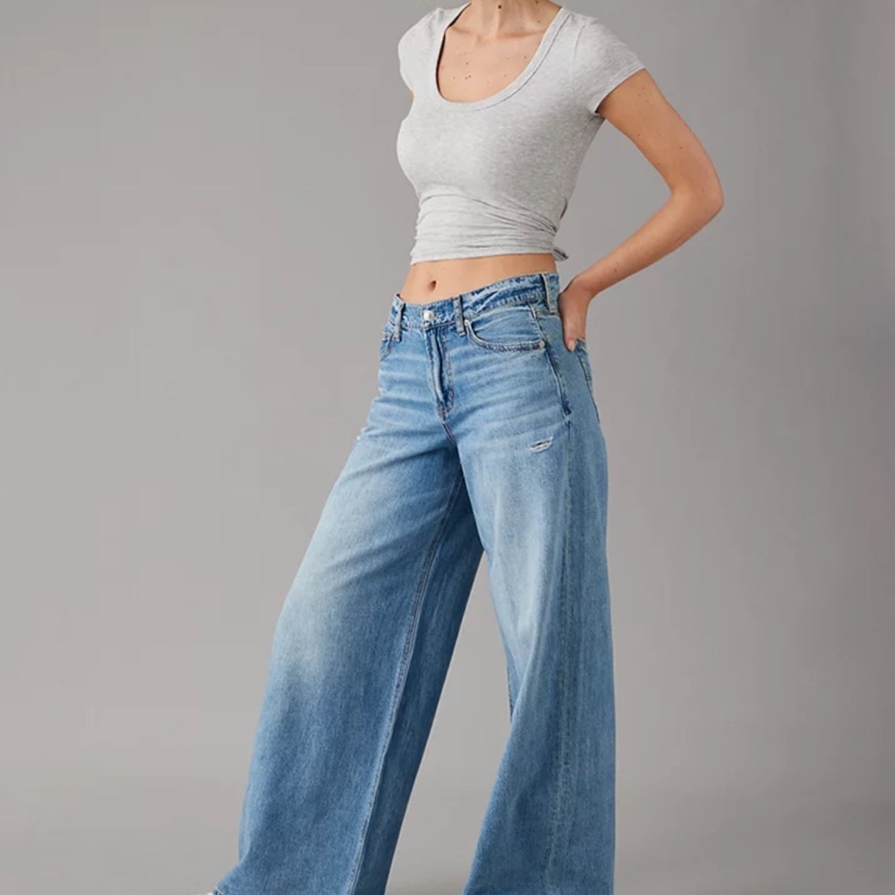AE Dreamy Drape
Baggy Ultra Wide-Leg